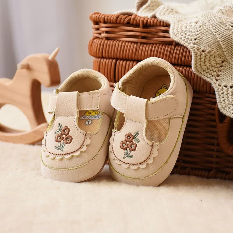 پاپوش کد A216 گلدوزی کرم