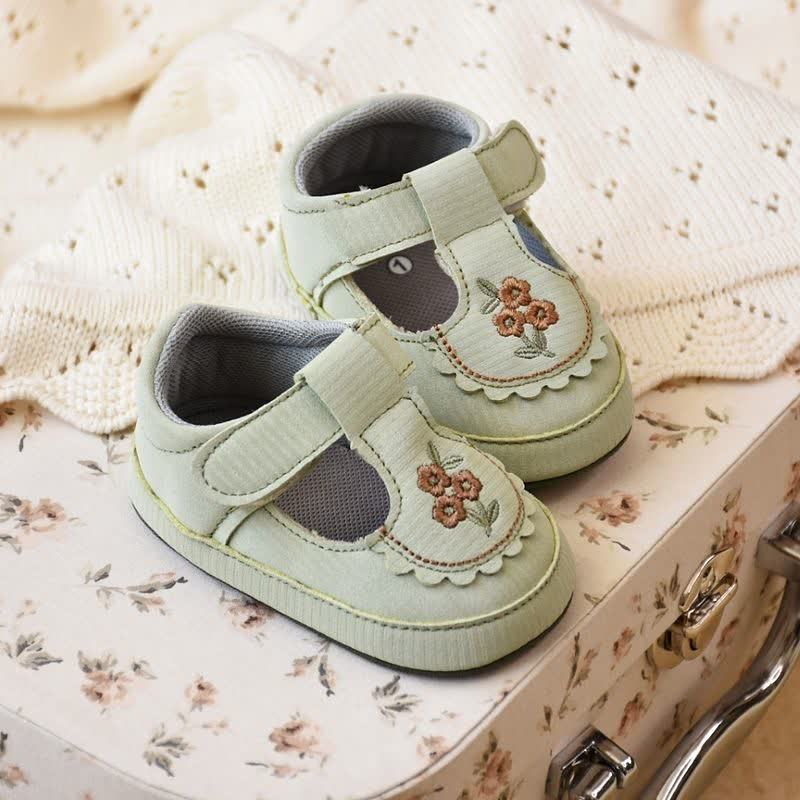 پاپوش کد A215 گلدوزی سبز