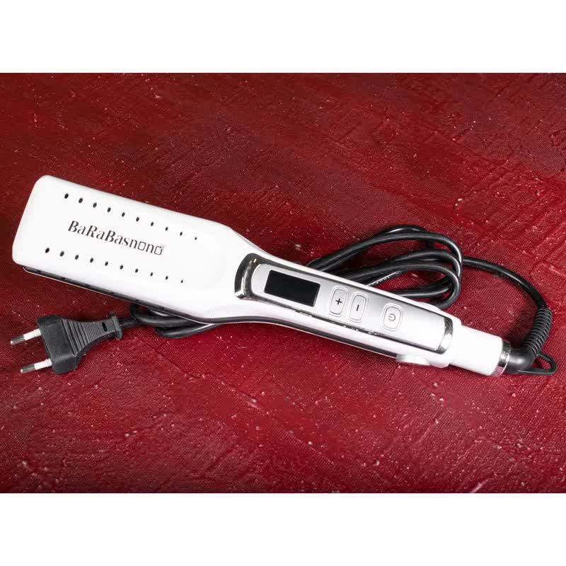 اتو مو باراباس نانو مدل ST2888، با صفحات پهن از جنس PTC، دارای دکمه‌ی روشن/خاموش، چرخش 360 درجه سیم انتهایی، قابلیت PTC برای جلوگیری از داغ شدن بیش از اندازه صفحات، به همراه سیم 1.5 متری